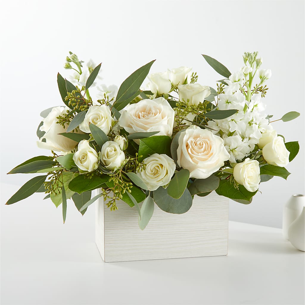 Fresh Linen Box Bouquet – Lemon Tree Florist, Kemp TX
