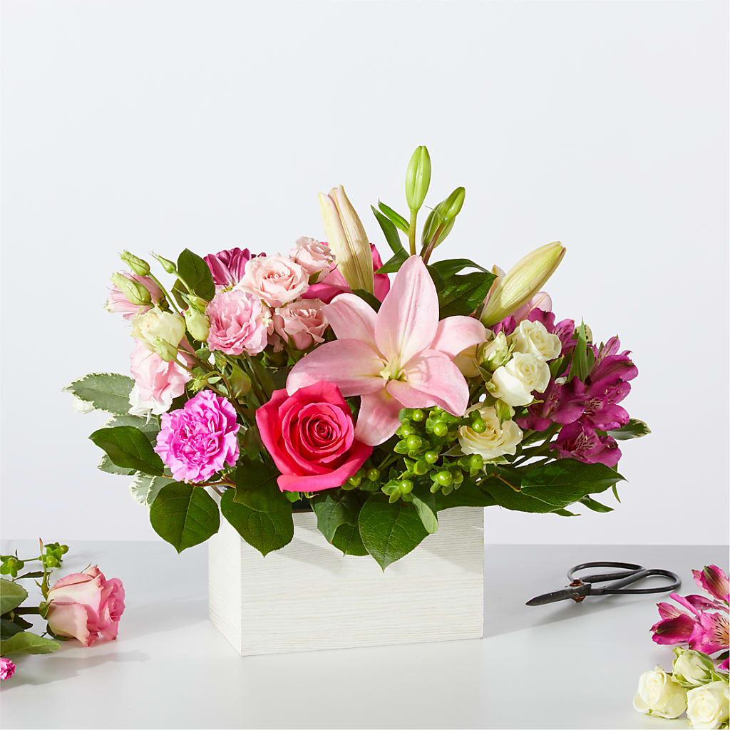 Sweetberry Box – A Florist Original – Lemon Tree Florist, Kemp TX
