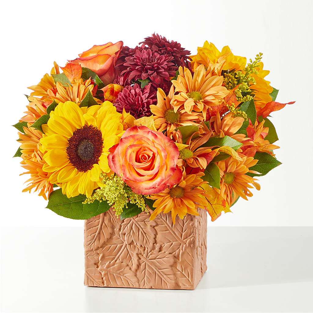 The Outdoors Bouquet – Lemon Tree Florist, Kemp TX
