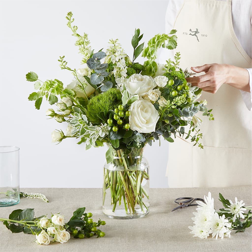 Irish Garden - A Florist Original – Lemon Tree Florist, Kemp TX