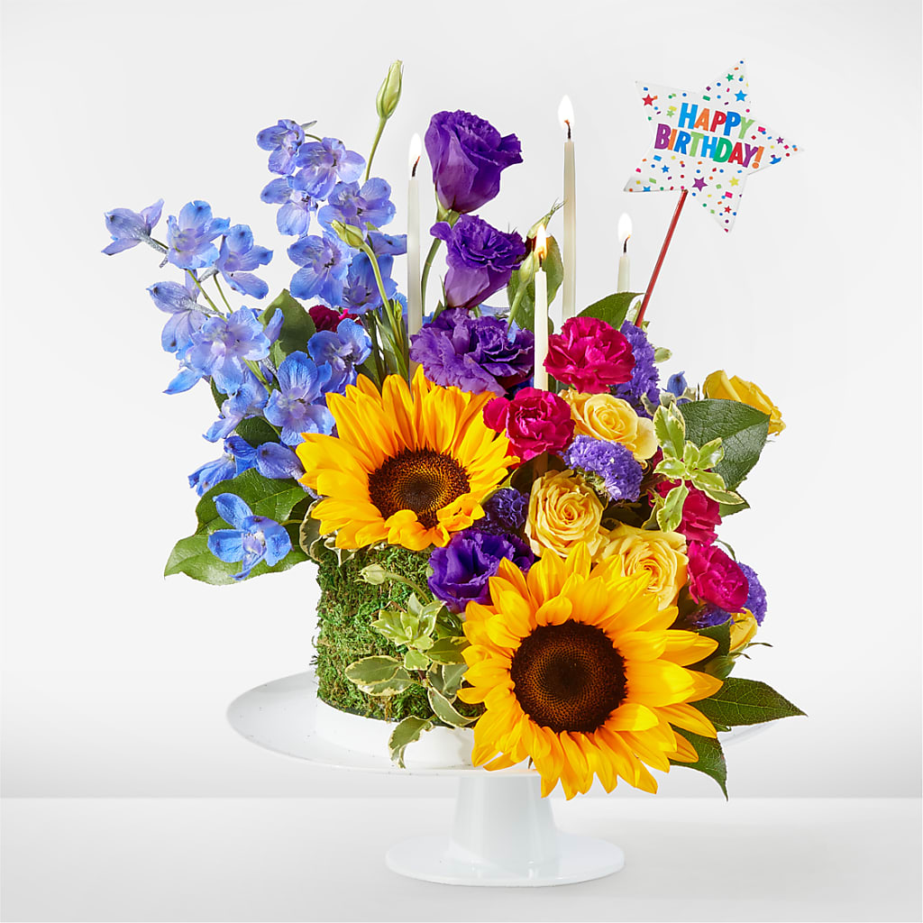 Star of the Day Floral Cake – Lemon Tree Florist, Kemp TX