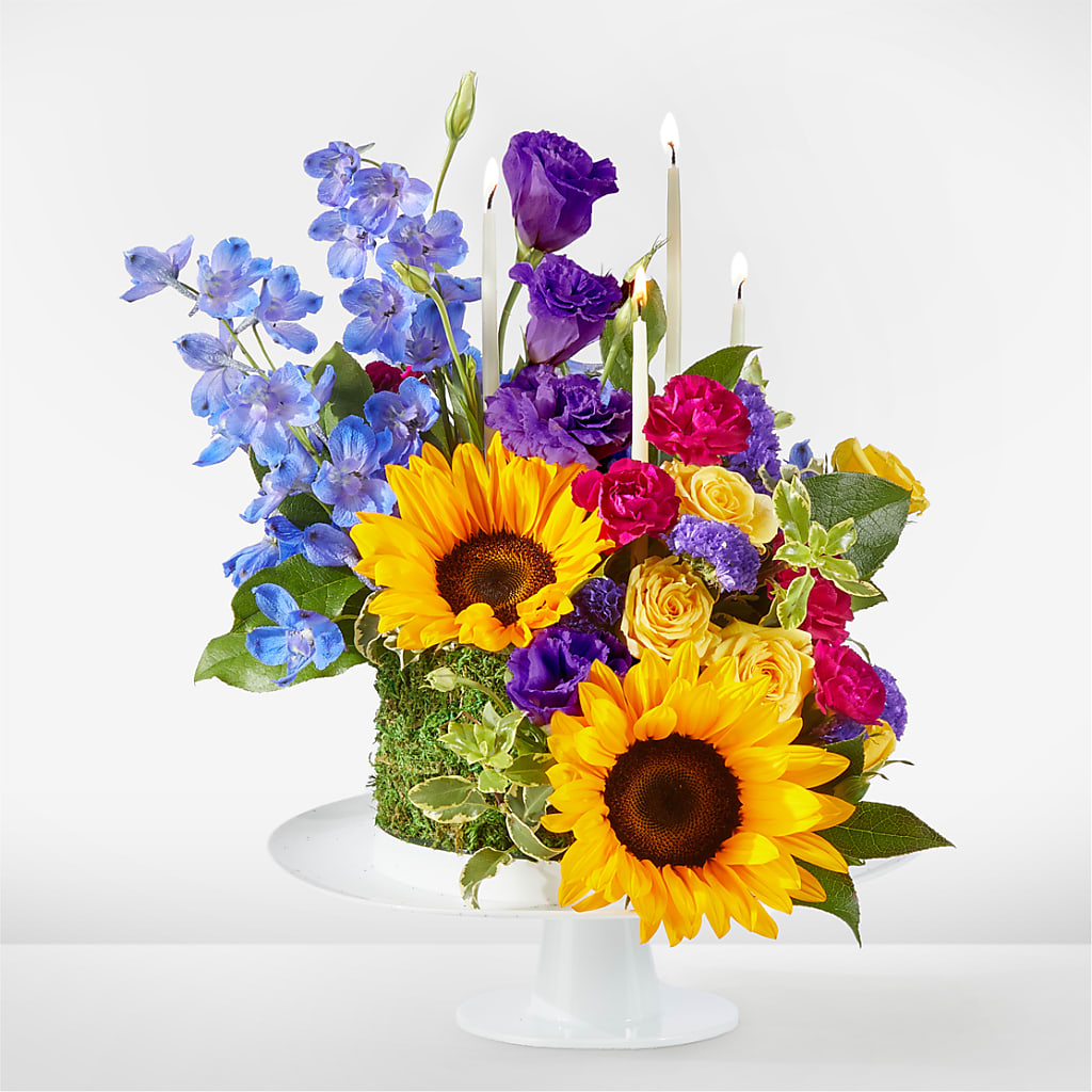 Star of the Day Floral Cake – Lemon Tree Florist, Kemp TX
