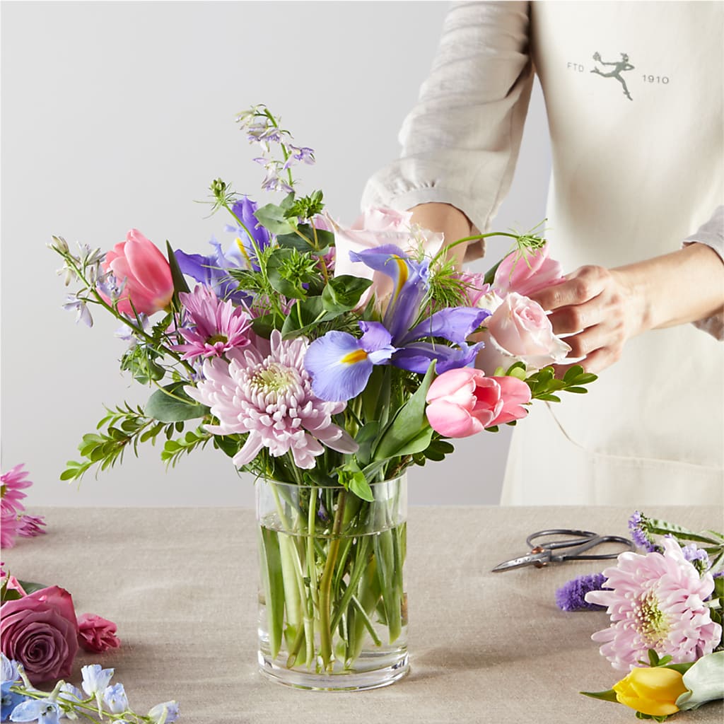 Pastel Tradition - A Florist Original –  Lemon Tree Florist, Kemp TX